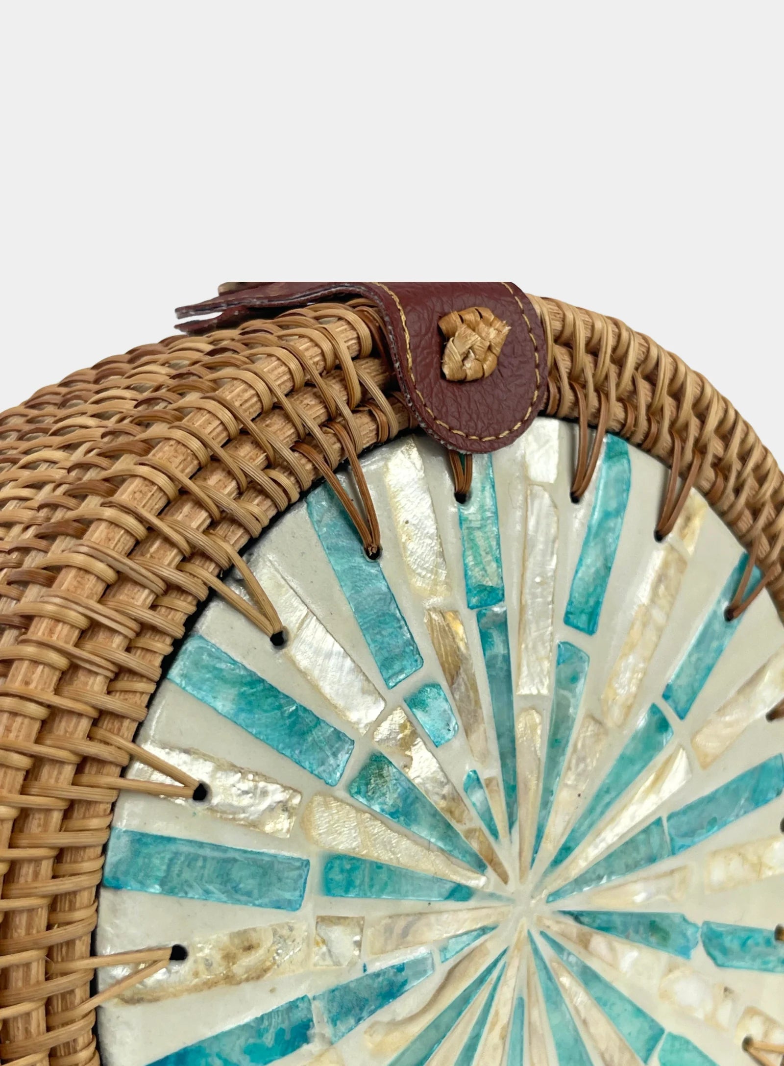 Round Shimmer Bag