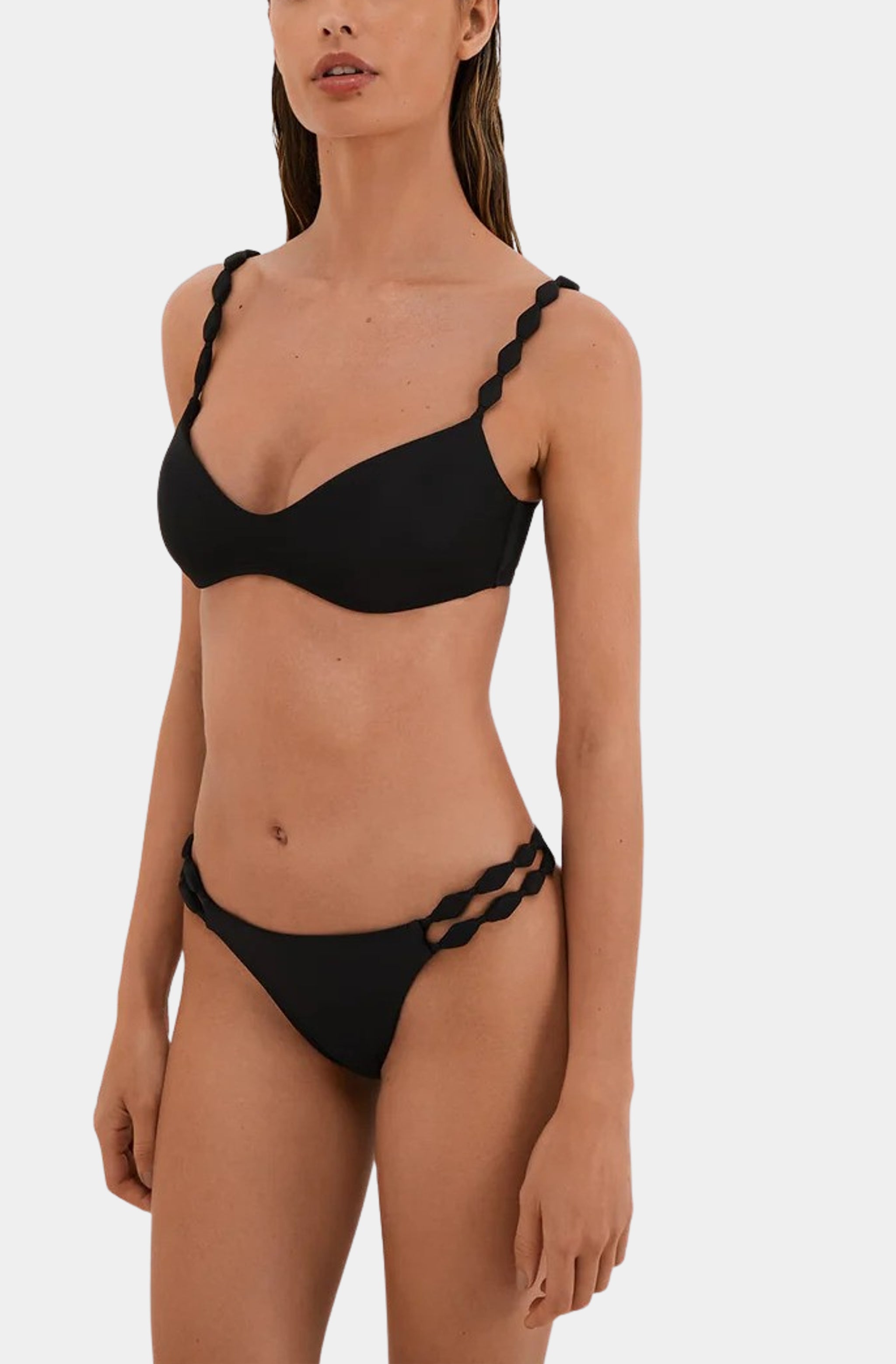 Alexa Detail Full Bottom