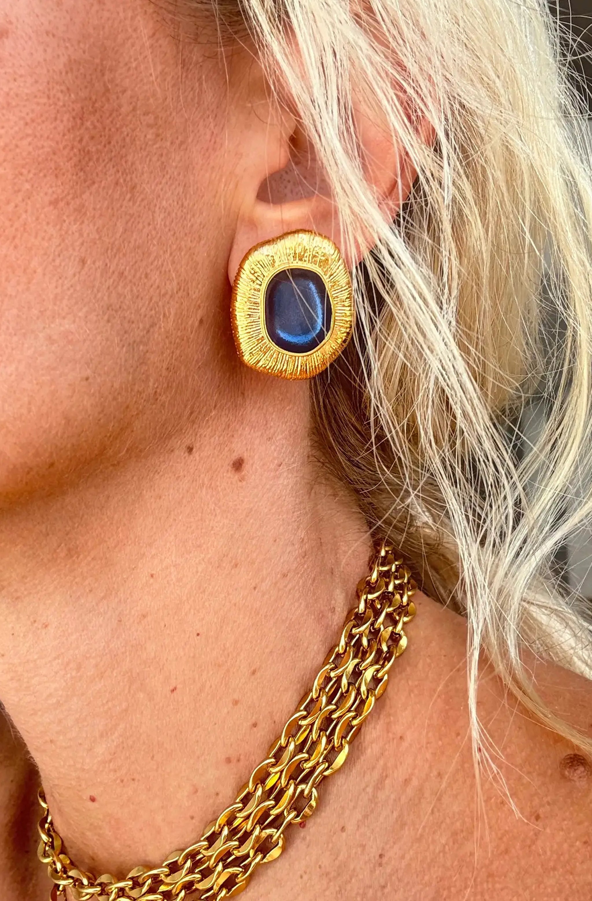 Veloura Earrings